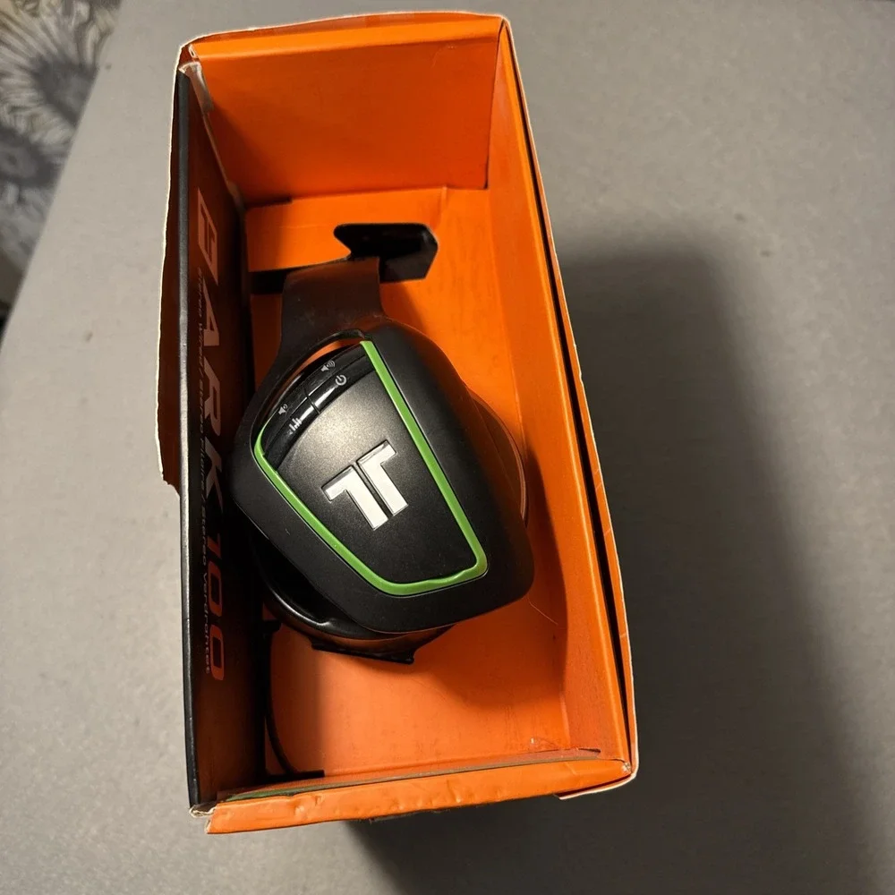 Mad‎ Catz Tritton ARK 100 Amplifed Stereo RGB Wired Headset Xbox One Black/Green
